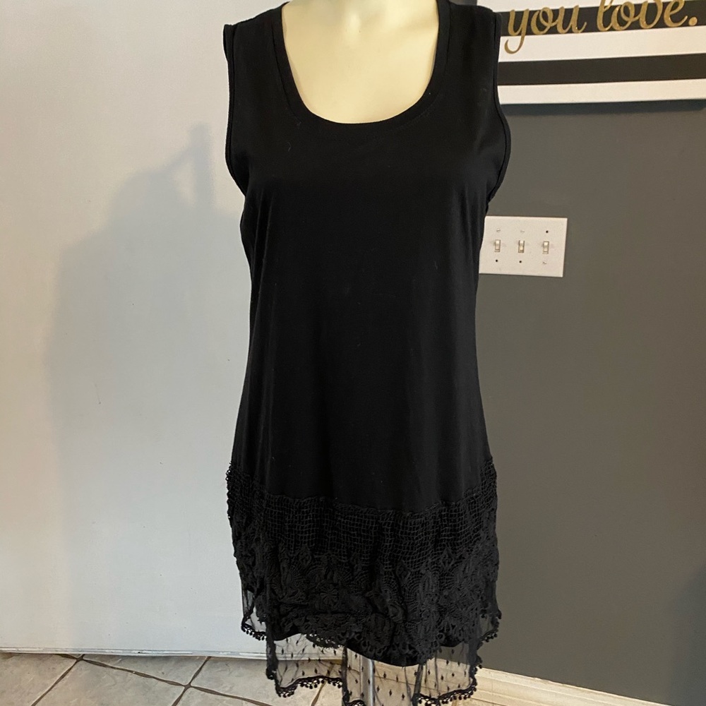 Reckless angle black lace tunic size L